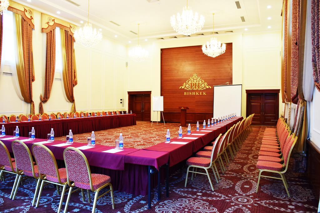 Park Hotel Бішкек Екстер'єр фото
